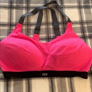 Victoria Secrets Sports Bra 36D w/ cupping